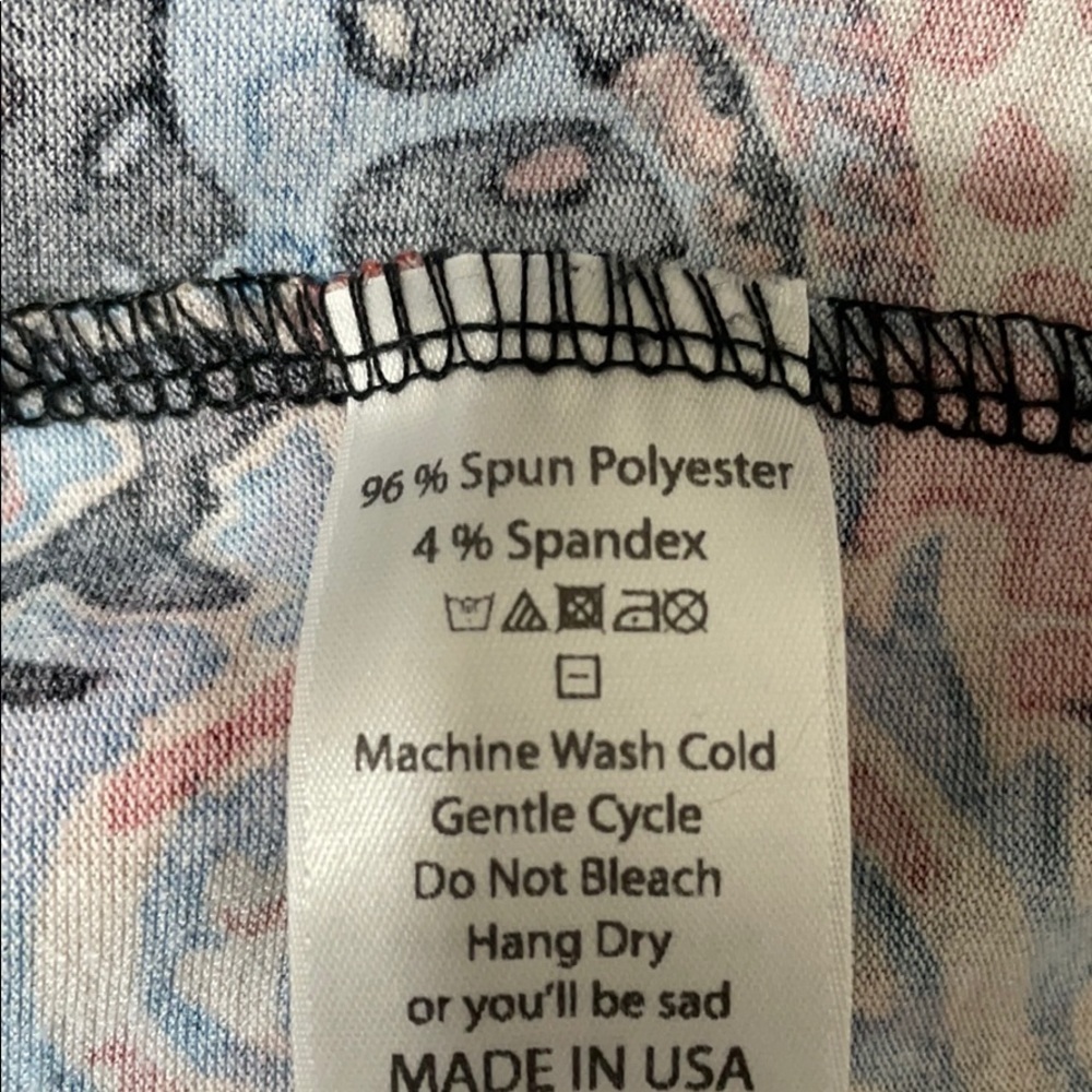 LuLaRoe Top Size Large - Picture 6 of 6